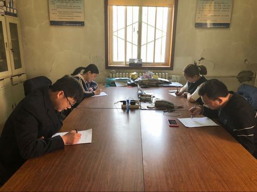  銅煤公司組織開展學(xué)習(xí)貫徹建設(shè)集團(tuán)管理制度及上級重要會議精神書面答題活動(dòng)