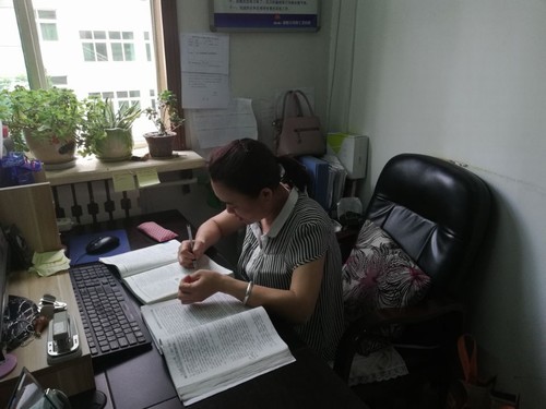陜煤建設(shè)銅煤公司基層車間工會(huì)強(qiáng)化女職工教育培訓(xùn)，提升女職工綜合素質(zhì)