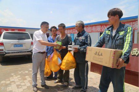 陜煤建設(shè)機(jī)電安裝公司啟動(dòng)“送清涼、查隱患、保安康”活動(dòng)