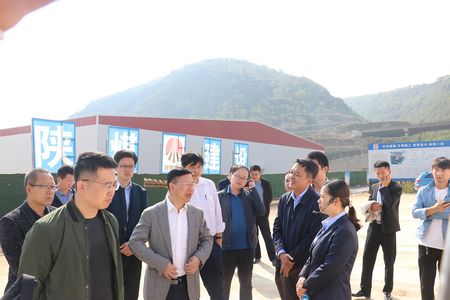 國家發(fā)改委宏觀經濟研究院榆林“十四五”規(guī)劃調研組至北國棗業(yè)紅棗深加工項目施工現(xiàn)場開展調研工作