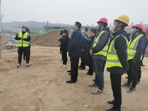 陜西省政府投資評審中心、陜西省發(fā)改委縣域處及咸陽市發(fā)改委相關領導蒞臨銀西高鐵項目指導檢查工作