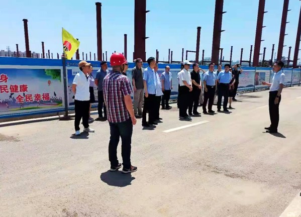 省政府參事、省文史館員調研組一行蒞臨南京金龍年產純電動商用車建設項目調研指導工作