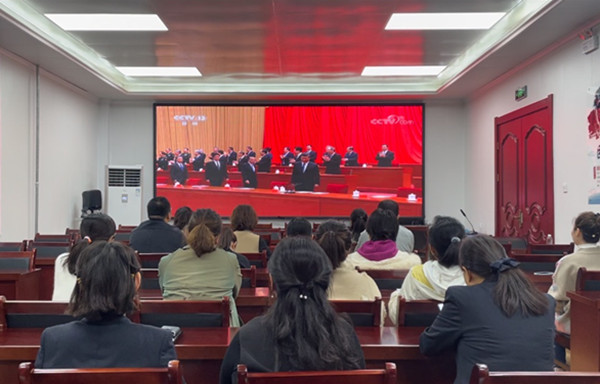 陜煤建設(shè)機電安裝公司集中觀看紀(jì)念辛亥革命110周年大會直播