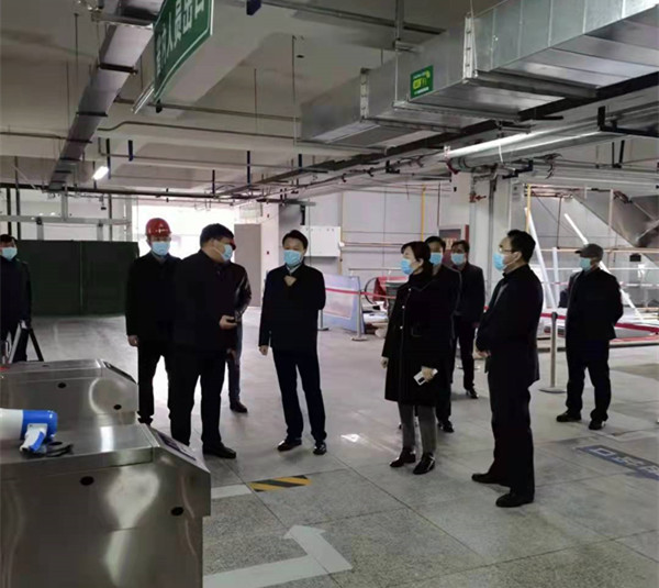 彬州市市長陳加寶、副市長張虹一行蒞臨銀西高鐵彬州東站前廣場(chǎng)項(xiàng)目指導(dǎo)工作