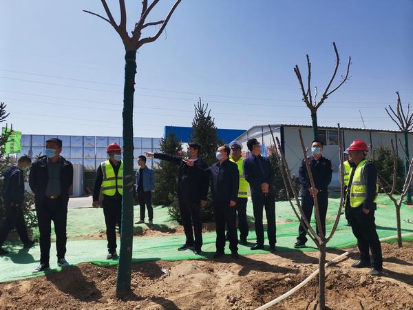 榆林市科創(chuàng)新城黨工委委員、管委會副主任劉政秀一行蒞臨科創(chuàng)新城同慧運(yùn)動公園項(xiàng)目檢查指導(dǎo)工作