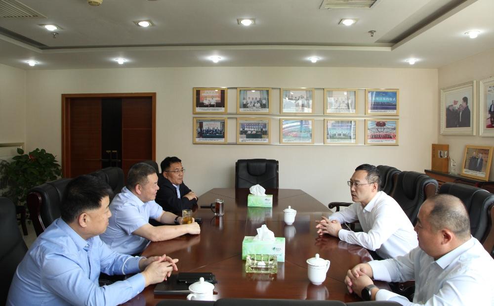 延安旅游集團黨委書記、董事長薛恩宇一行到陜煤建設(shè)座談交流