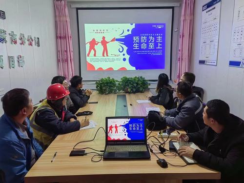 陜煤建設(shè)內(nèi)蒙古分公司筑牢安全防線，團(tuán)員和青年在行動(dòng)