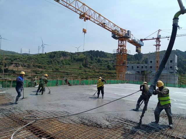 陜煤建設(shè)韓城分公司土建十一項(xiàng)目部：“雙輪驅(qū)”按下施工快鍵，“三維度”掀起建設(shè)熱潮