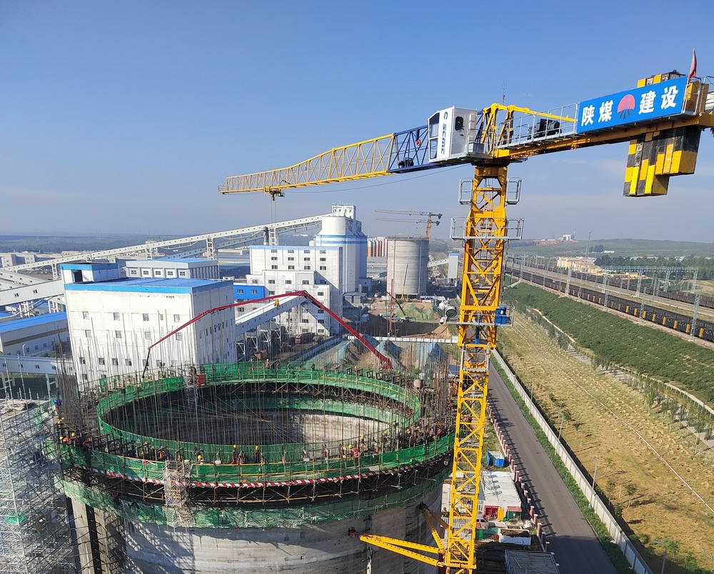 陜煤建設(shè)第二直屬項(xiàng)目部：滑模施工戰(zhàn)正酣，全力沖刺保進(jìn)度