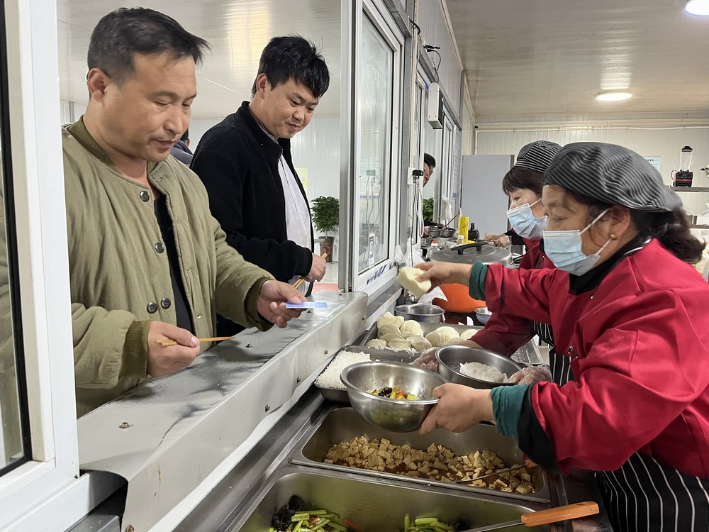 陜煤建設礦建三公司：冬季施工“有溫度”，后勤保障“暖人心”