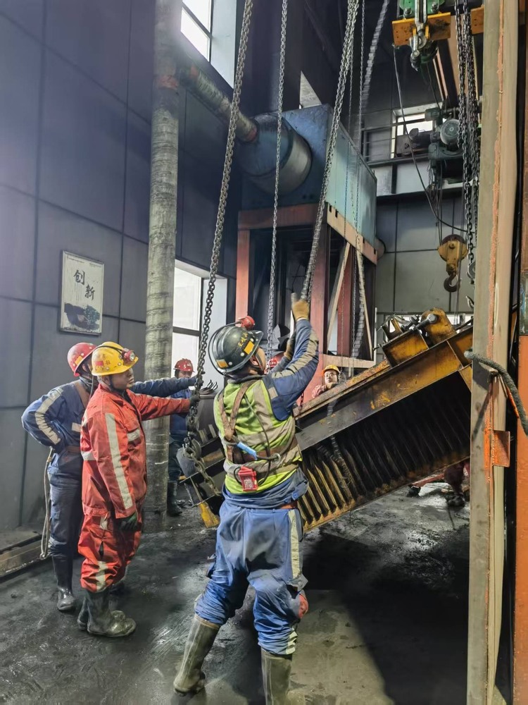 陜煤建設(shè)機電安裝公司檸條塔項目部：高效搶修保運轉(zhuǎn)