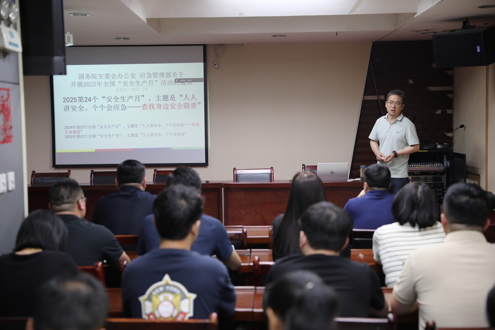 陜煤建設(shè)路橋分公司以宣傳為墨，繪就安全發(fā)展新圖景