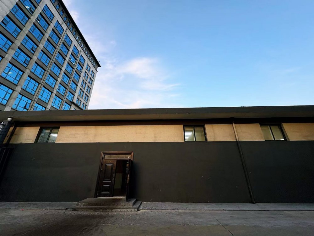 “建精品護安全”承諾兌現！陜煤建設韓城分公司土建六項目部承建的下峪口煤礦“民生廊橋”貫通驗收