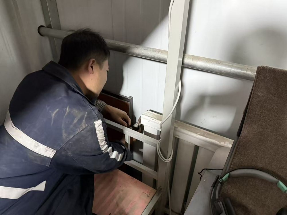 陜煤建設(shè)煤礦運(yùn)營(yíng)服務(wù)分公司：小寒不寒，暖流涌動(dòng)