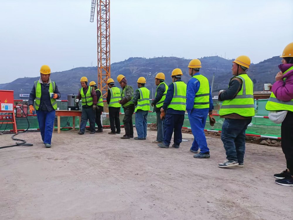 陜煤建設(shè)韓城分公司土建六項(xiàng)目部：跑好新春“第一棒”，韓城北站物流集運(yùn)中心項(xiàng)目樁基礎(chǔ)建設(shè)階段性工程圓滿完成